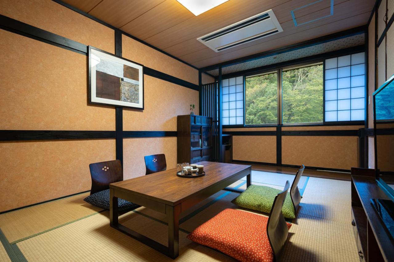 Onsen Guest House Tsutaya Hakone Exterior foto